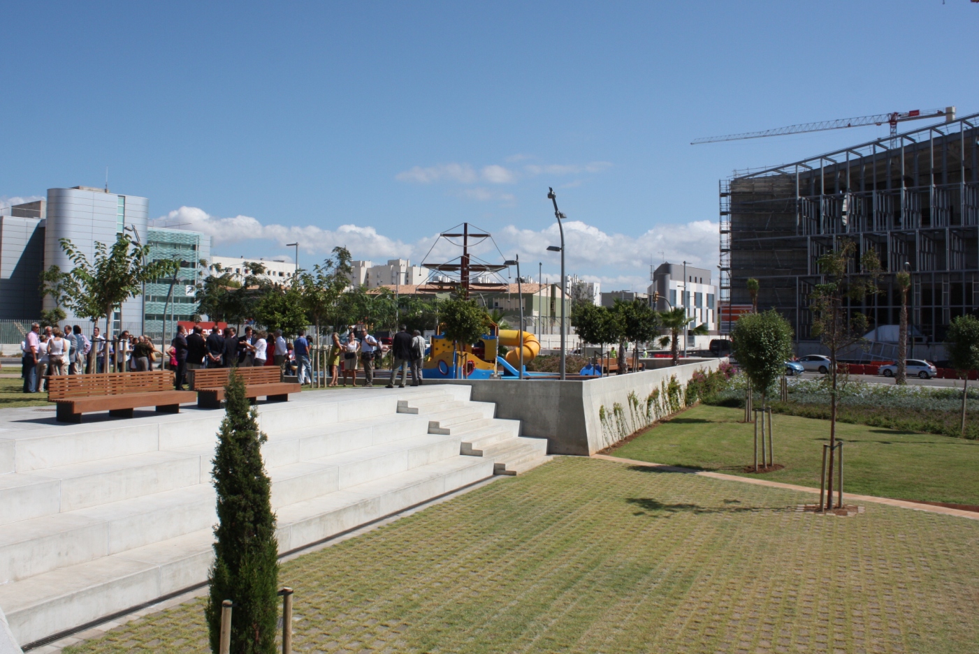 Obertura de la zona verda de la Façana Marítima