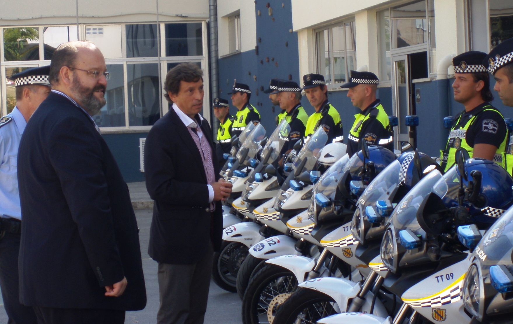 El batle de Palma visita la Policia Local i els Bombers de Palma