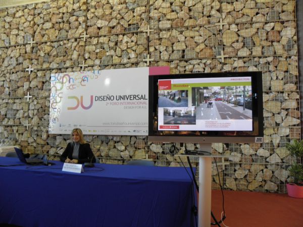 » El Ayuntamiento presenta en Málaga su proyecto para conseguir una ciudad para vivir