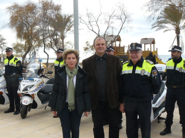 » La Policía Local presenta 32 nuevos vehículos