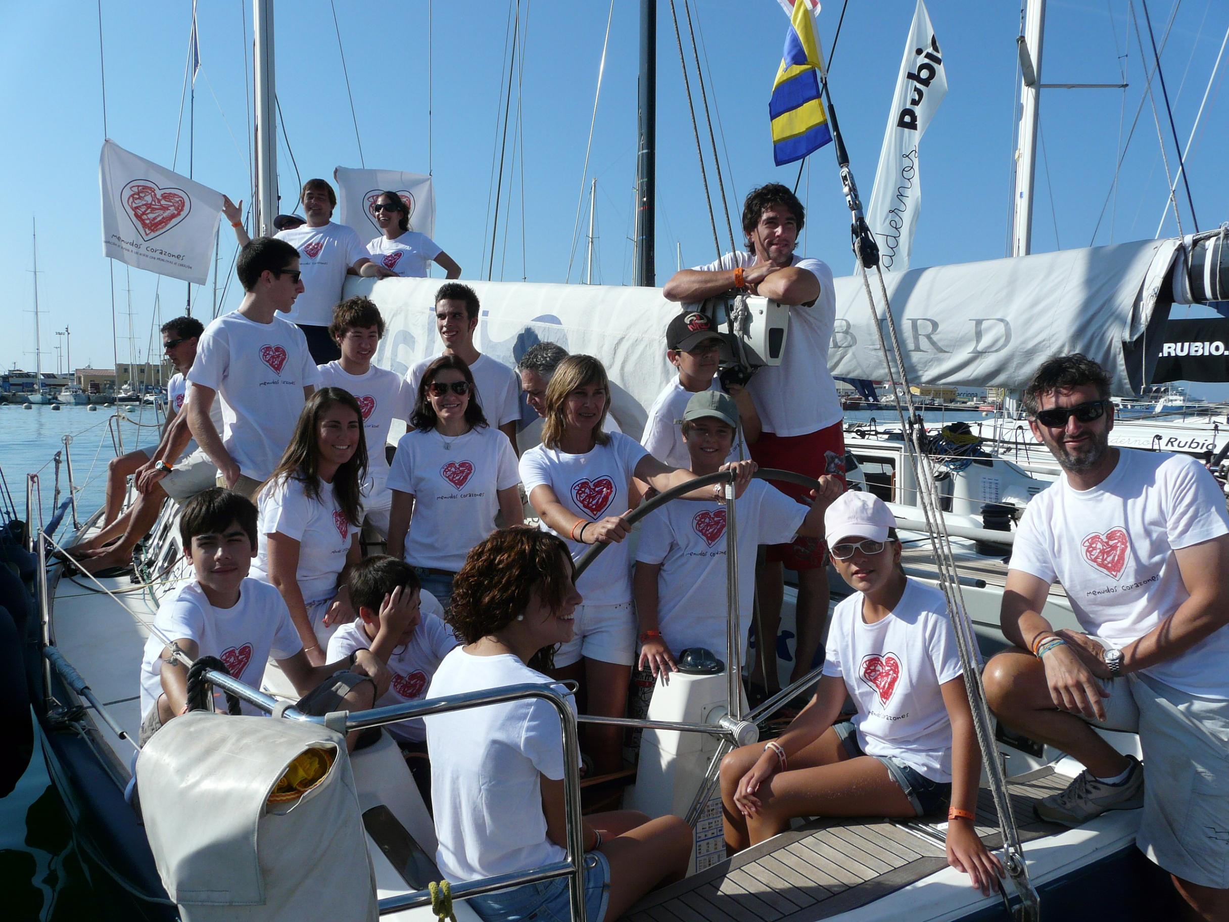 Els nens de la Fundació Menudos Corazones han gaudit de la Copa del Rey de Vela a bord del Olimppia Naval